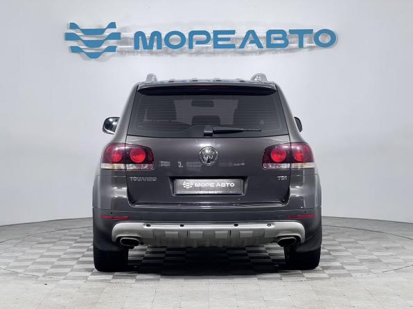 Volkswagen Touareg I Рестайлинг с пробегом 2010 года, цена 1 000 000 рублей, 319460 км, внедорожник, Автокод Объявления