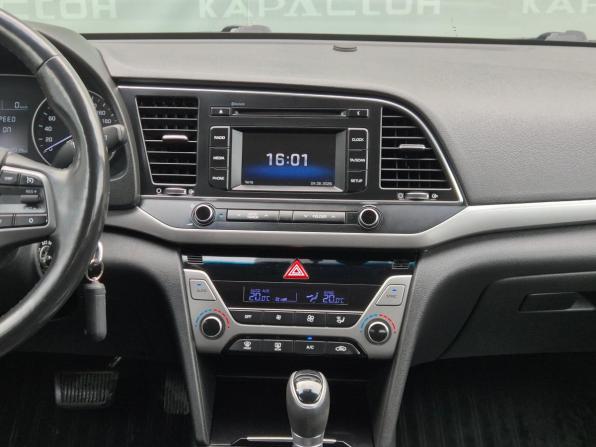 Hyundai Elantra VI (AD) с пробегом 2018 года, цена 1 582 000 рублей, 142014 км, седан, Автокод Объявления