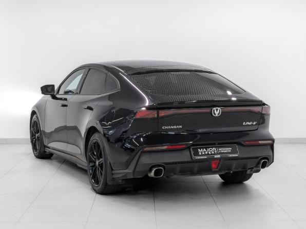Changan UNI-V I с пробегом 2024 года, цена 2 345 000 рублей, 41195 км, лифтбек, Автокод Объявления