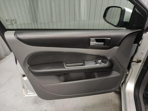Ford Focus II Рестайлинг с пробегом 2010 года, цена 475 000 рублей, 221003 км, седан, Автокод Объявления