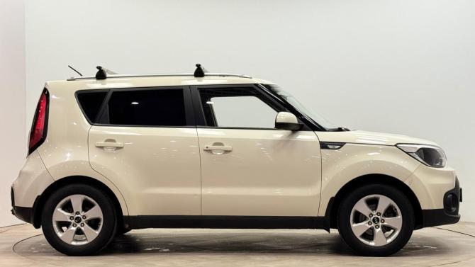 Kia Soul II Рестайлинг с пробегом 2017 года, цена 1 160 000 рублей, 205000 км, хэтчбек, Автокод Объявления