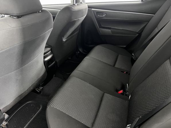 Toyota Corolla XI (E160 E170 E180) с пробегом 2014 года, цена 1 330 000 рублей, 208000 км, седан, Автокод Объявления