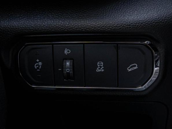 Haval Jolion I Рестайлинг с пробегом 2023 года, цена 1 560 000 рублей, 53319 км, внедорожник, Автокод Объявления
