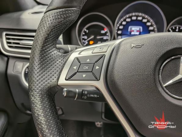 Mercedes-Benz E-Класс IV (W212 S212 C207) Рестайлинг с пробегом 2014 года, цена 1 890 000 рублей, 256000 км, седан, Автокод Объявления