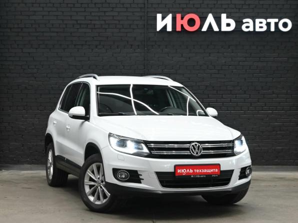 Volkswagen Tiguan I Рестайлинг с пробегом 2015 года, цена 1 900 000 рублей, 113500 км, внедорожник, Автокод Объявления