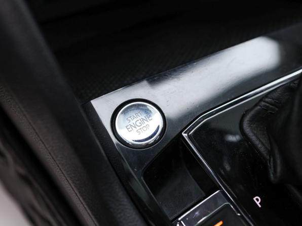 Volkswagen Tharu I с пробегом 2020 года, цена 3 649 000 рублей, 74500 км, внедорожник, Автокод Объявления
