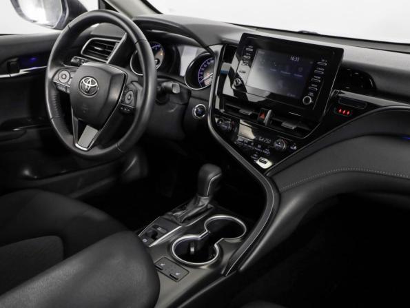Toyota Camry VIII (XV70) Рестайлинг с пробегом 2021 года, цена 1 639 000 рублей, 239000 км, седан, Автокод Объявления