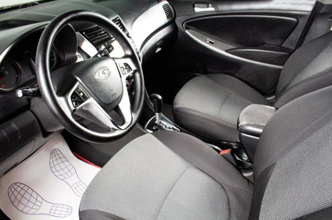 Hyundai Solaris I с пробегом 2012 года, цена 749 000 рублей, 199047 км, седан, Автокод Объявления