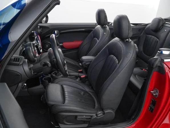 Mini Cabrio III Рестайлинг с пробегом 2019 года, цена 3 499 999 рублей, 39051 км, кабриолет, Автокод Объявления