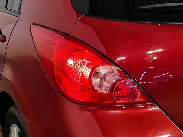 Nissan Tiida I Рестайлинг с пробегом 2012 года, цена 829 000 рублей, 116199 км, хэтчбек, Автокод Объявления