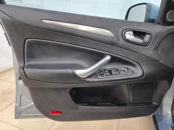Ford Mondeo IV с пробегом 2008 года, цена 700 000 рублей, 298500 км, седан, Автокод Объявления