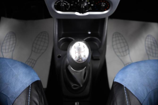 Renault Logan I Рестайлинг с пробегом 2012 года, цена 379 000 рублей, 185866 км, седан, Автокод Объявления