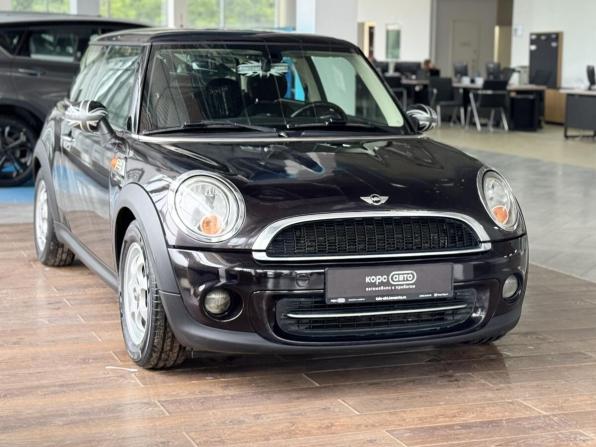 Mini Hatch II (R56) Рестайлинг с пробегом 2013 года, цена 893 000 рублей, 177000 км, хэтчбек, Автокод Объявления