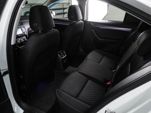Skoda Octavia III (A7) Рестайлинг с пробегом 2017 года, цена 1 839 000 рублей, 131227 км, лифтбек, Автокод Объявления