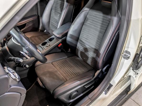 Mercedes-Benz GLA I (X156) Рестайлинг с пробегом 2017 года, цена 2 599 000 рублей, 80727 км, внедорожник, Автокод Объявления