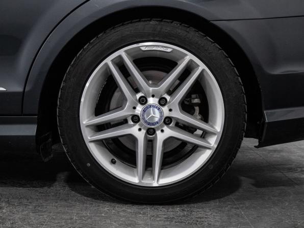 Mercedes-Benz C-Класс III (W204) Рестайлинг с пробегом 2013 года, цена 1 415 000 рублей, 149464 км, седан, Автокод Объявления