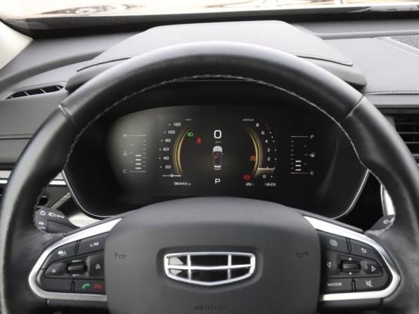 Geely Atlas Pro с пробегом 2022 года, цена 1 800 000 рублей, 96442 км, внедорожник, Автокод Объявления