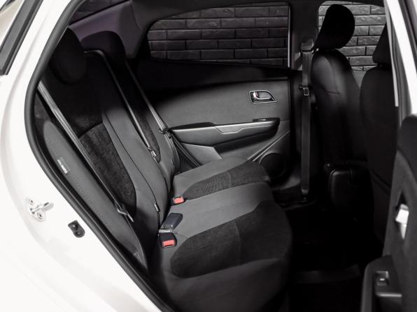 Kia Rio III Рестайлинг с пробегом 2015 года, цена 1 050 000 рублей, 125254 км, седан, Автокод Объявления
