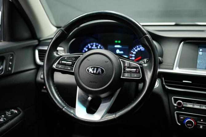 Kia Optima IV Рестайлинг с пробегом 2018 года, цена 1 999 000 рублей, 114000 км, седан, Автокод Объявления