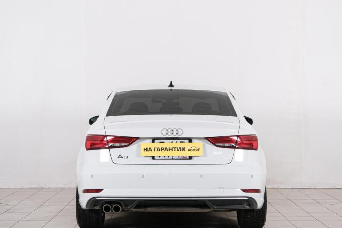 Audi A3 III (8V) Рестайлинг с пробегом 2019 года, цена 2 109 000 рублей, 37500 км, седан, Автокод Объявления