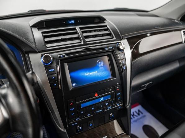 Toyota Camry VII (XV50) Рестайлинг с пробегом 2015 года, цена 1 700 000 рублей, 184650 км, седан, Автокод Объявления