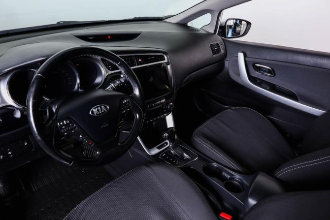 Kia Ceed II Рестайлинг с пробегом 2018 года, цена 1 569 000 рублей, 106393 км, универсал, Автокод Объявления