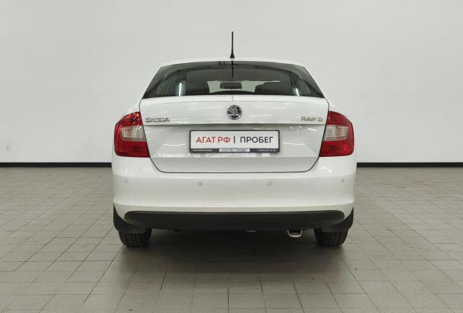 Skoda Rapid I с пробегом 2015 года, цена 829 500 рублей, 204724 км, лифтбек, Автокод Объявления
