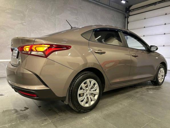Hyundai Solaris II Рестайлинг с пробегом 2021 года, цена 1 549 000 рублей, 63997 км, седан, Автокод Объявления