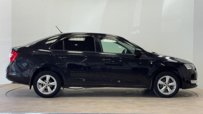 Skoda Rapid I с пробегом 2016 года, цена 920 000 рублей, 199378 км, седан, Автокод Объявления