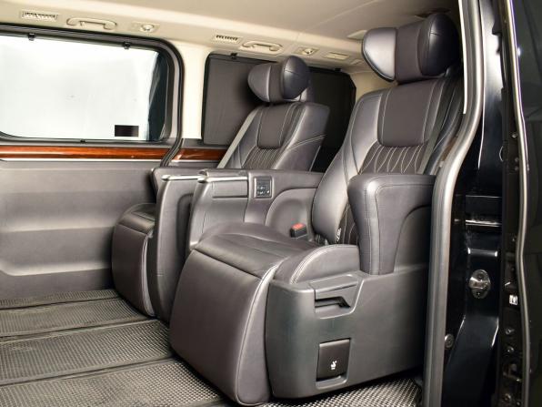 Toyota Granvia II с пробегом 2020 года, цена 6 685 995 рублей, 123887 км, минивэн, Автокод Объявления