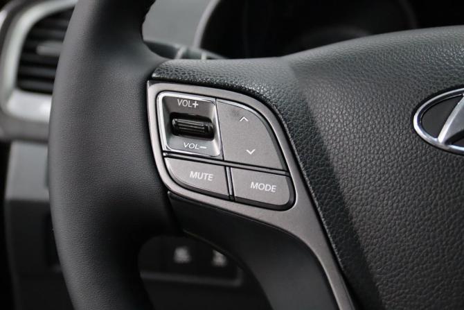 Hyundai Santa Fe III с пробегом 2012 года, цена 1 345 450 рублей, 337788 км, внедорожник, Автокод Объявления