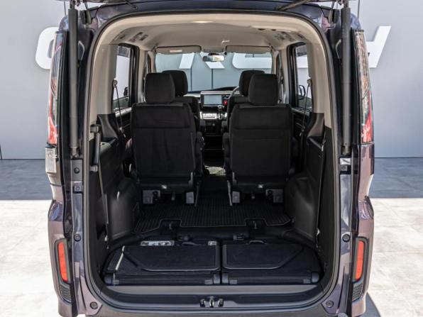 Honda Stepwgn V с пробегом 2016 года, цена 1 890 000 рублей, 94869 км, минивэн, Автокод Объявления