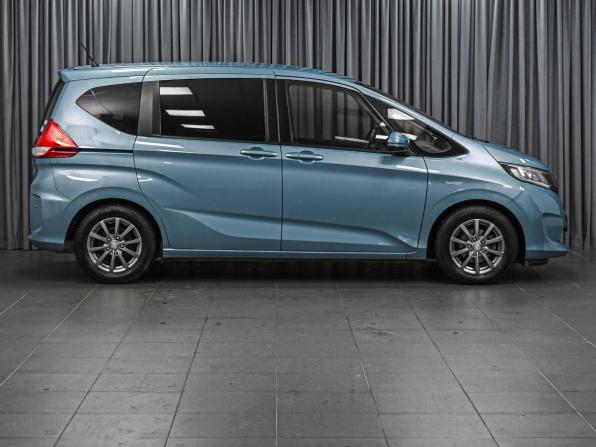 Honda Freed II Рестайлинг с пробегом 2019 года, цена 1 785 000 рублей, 117801 км, компактвэн, Автокод Объявления
