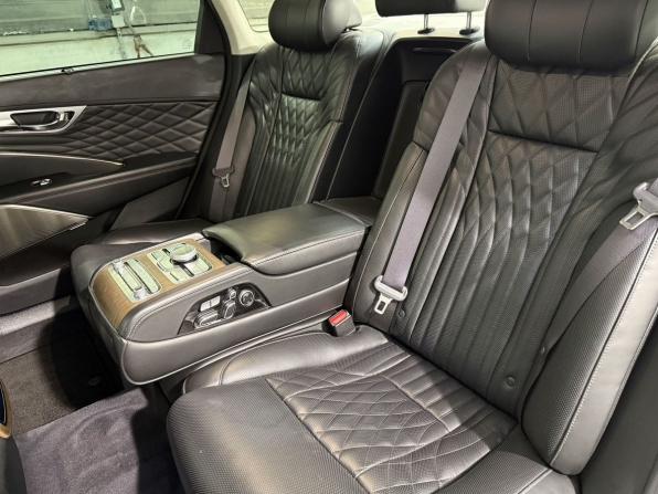 Kia K9 II (RJ) Рестайлинг с пробегом 2022 года, цена 4 999 800 рублей, 84900 км, седан, Автокод Объявления