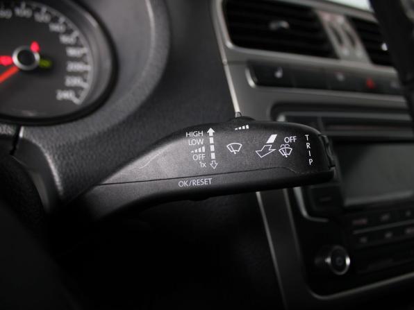 Volkswagen Polo V Рестайлинг с пробегом 2017 года, цена 1 050 000 рублей, 224756 км, седан, Автокод Объявления