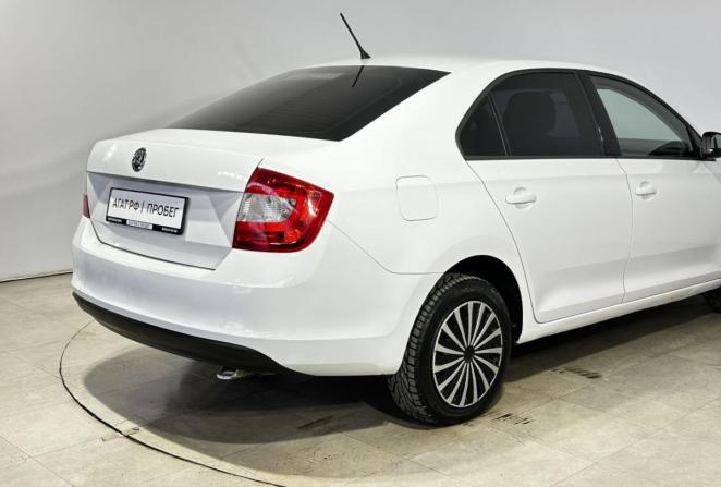 Skoda Rapid I с пробегом 2014 года, цена 705 000 рублей, 263372 км, лифтбек, Автокод Объявления