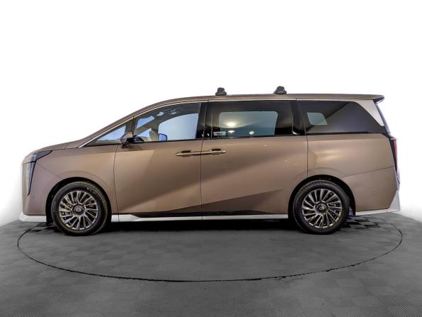GAC M8 с пробегом 2024 года, цена 4 195 000 рублей, 60681 км, минивэн, Автокод Объявления