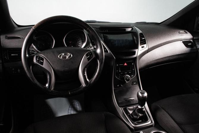 Hyundai Elantra V (MD) Рестайлинг с пробегом 2014 года, цена 979 000 рублей, 180000 км, седан, Автокод Объявления