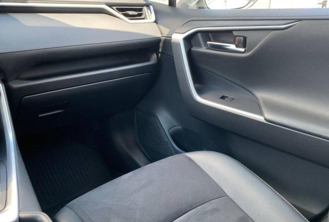 Toyota RAV4 V (XA50) с пробегом 2022 года, цена 3 870 000 рублей, 50238 км, внедорожник, Автокод Объявления