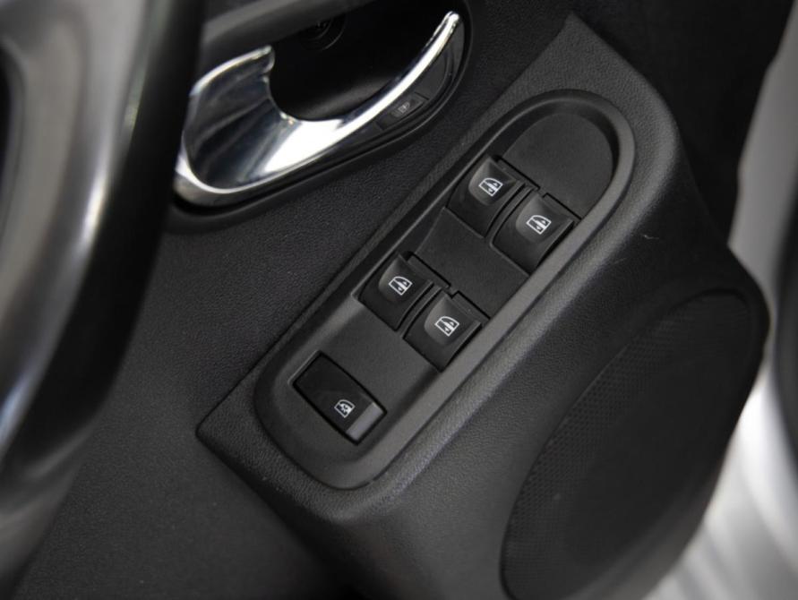 Renault Duster I Рестайлинг Санкт-Петербург  - изображение 18
