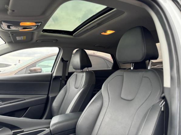 Hyundai Elantra VII (CN7) с пробегом 2021 года, цена 2 100 000 рублей, 18993 км, седан, Автокод Объявления
