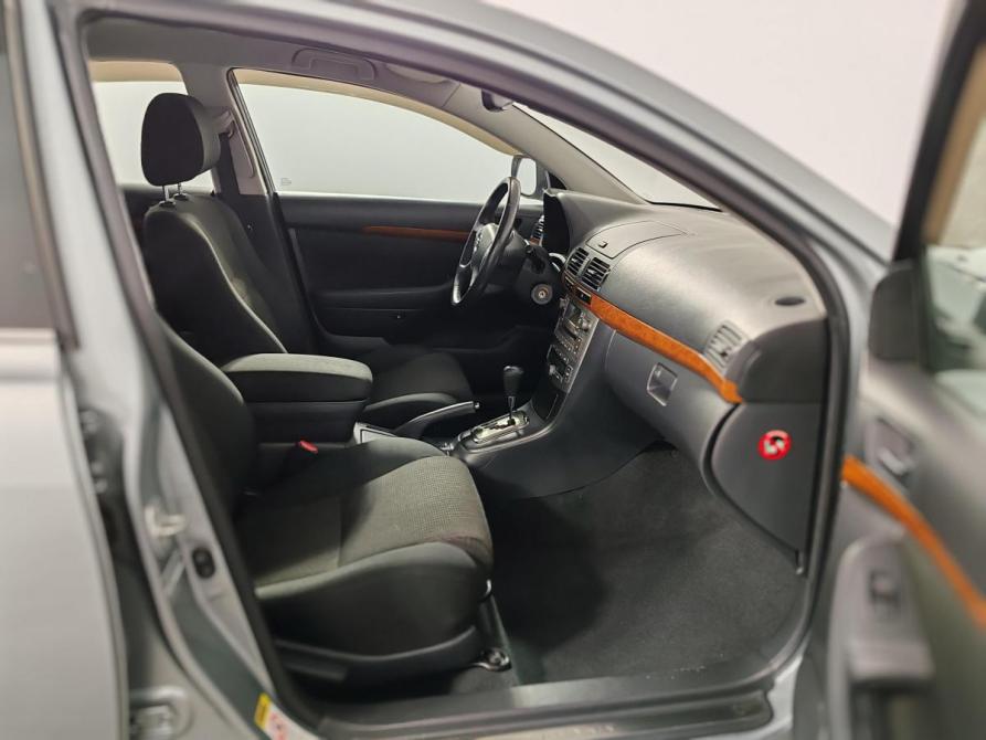 Toyota Avensis II Рестайлинг Москва  - изображение 19