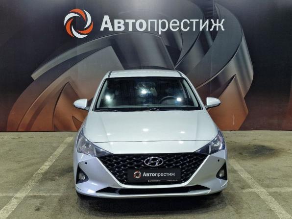 Hyundai Solaris II Рестайлинг с пробегом 2021 года, цена 1 555 000 рублей, 73860 км, седан, Автокод Объявления
