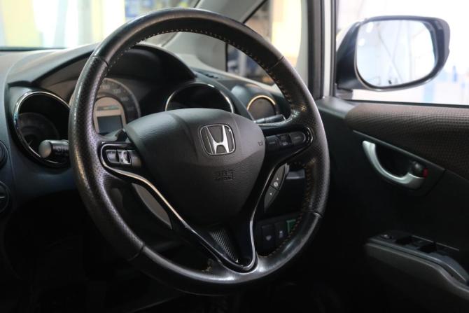 Honda Fit Shuttle I с пробегом 2013 года, цена 999 000 рублей, 108000 км, универсал, Автокод Объявления