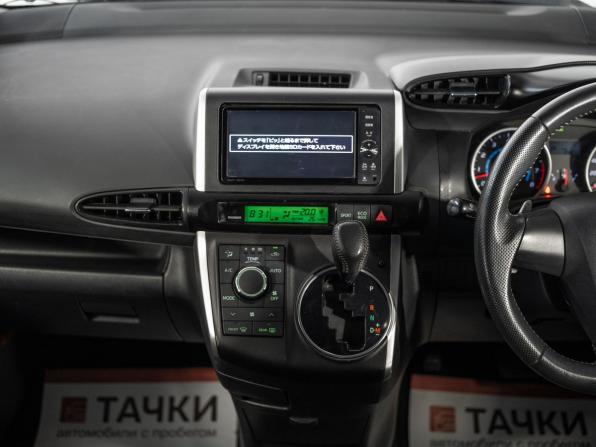 Toyota Wish II Рестайлинг с пробегом 2012 года, цена 1 450 000 рублей, 94658 км, минивэн, Автокод Объявления