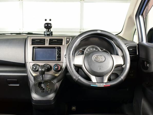Toyota Ractis II с пробегом 2011 года, цена 689 995 рублей, 183344 км, хэтчбек, Автокод Объявления