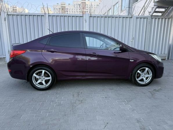 Hyundai Solaris I с пробегом 2012 года, цена 649 000 рублей, 282919 км, седан, Автокод Объявления