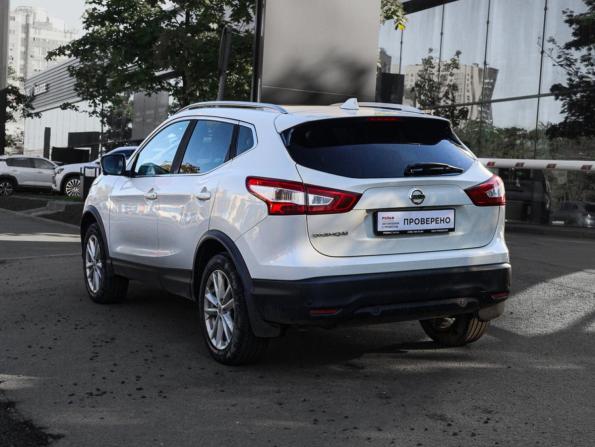 Nissan Qashqai II с пробегом 2017 года, цена 1 750 000 рублей, 112171 км, внедорожник, Автокод Объявления