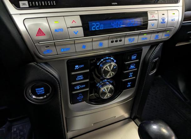 Toyota Land Cruiser Prado 150 Series Рестайлинг 2 с пробегом 2020 года, цена 6 250 000 рублей, 104669 км, внедорожник, Автокод Объявления