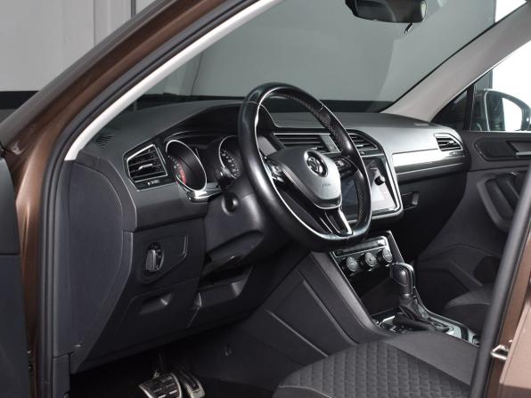 Volkswagen Tiguan II с пробегом 2018 года, цена 2 169 999 рублей, 153387 км, внедорожник, Автокод Объявления